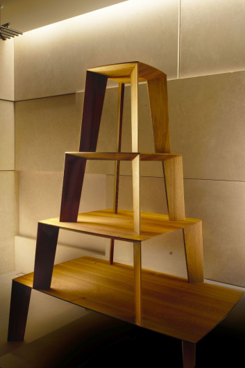 Fotka galerie Javorina-Konferenční stolek Tin Tin
